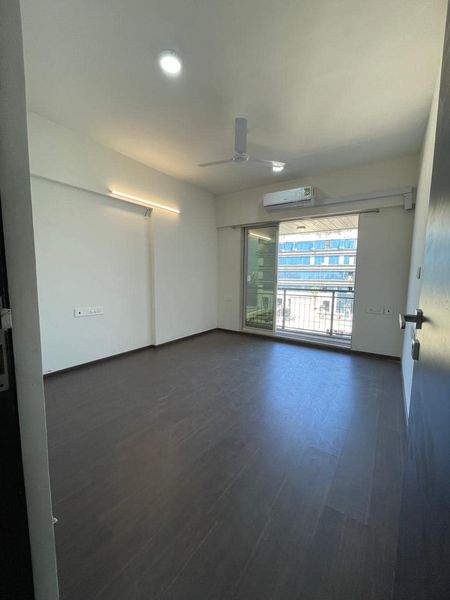 2BHK · Semi Furnished · Apartment
