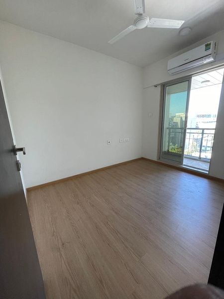 2BHK · Semi Furnished · Apartment