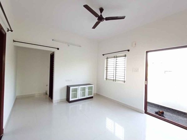 1BHK · Semi Furnished · Apartment
