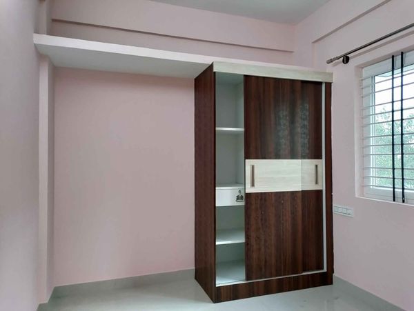1BHK · Semi Furnished · Apartment