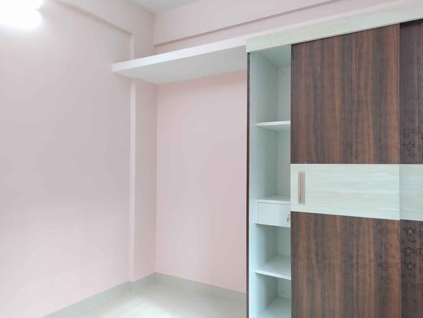 1BHK · Semi Furnished · Apartment