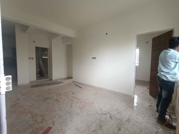 1BHK · Semi Furnished · Apartment