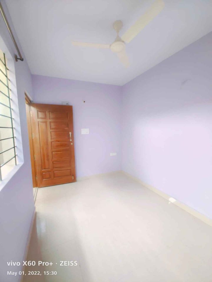 1BHK · Semi Furnished · Apartment