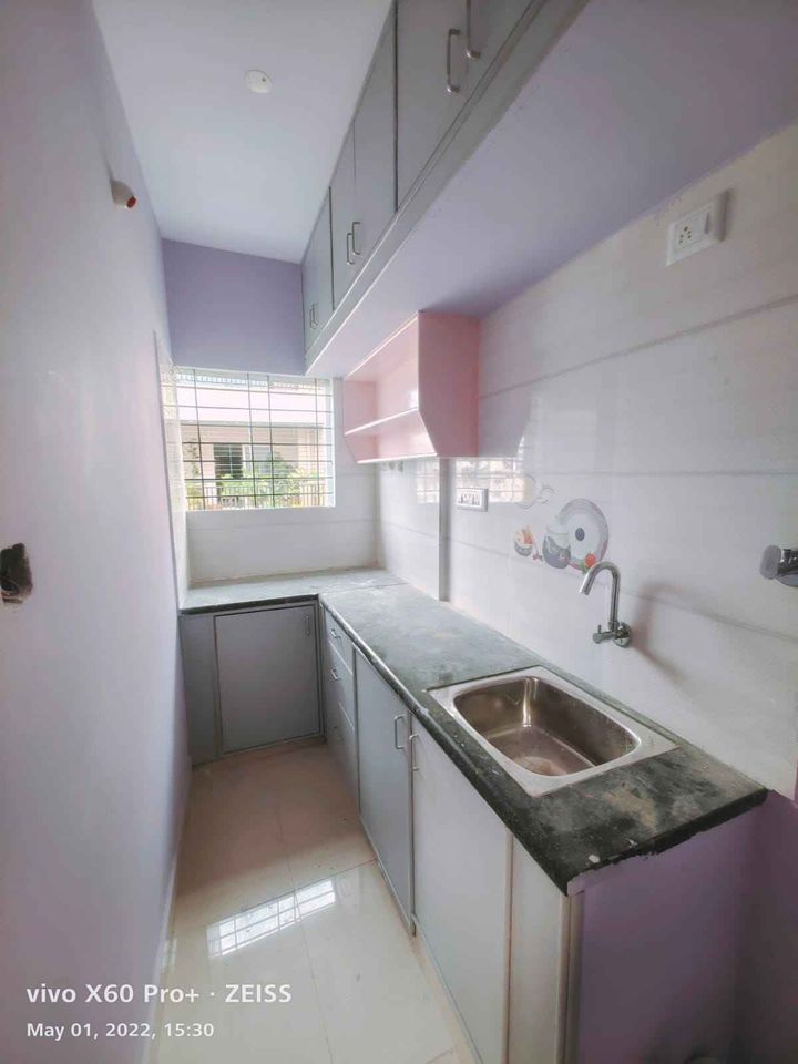 1BHK · Semi Furnished · Apartment
