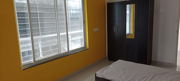 Single Room · Semi Furnished · Apartment