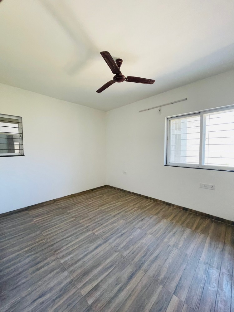 2BHK · Semi Furnished · Apartment