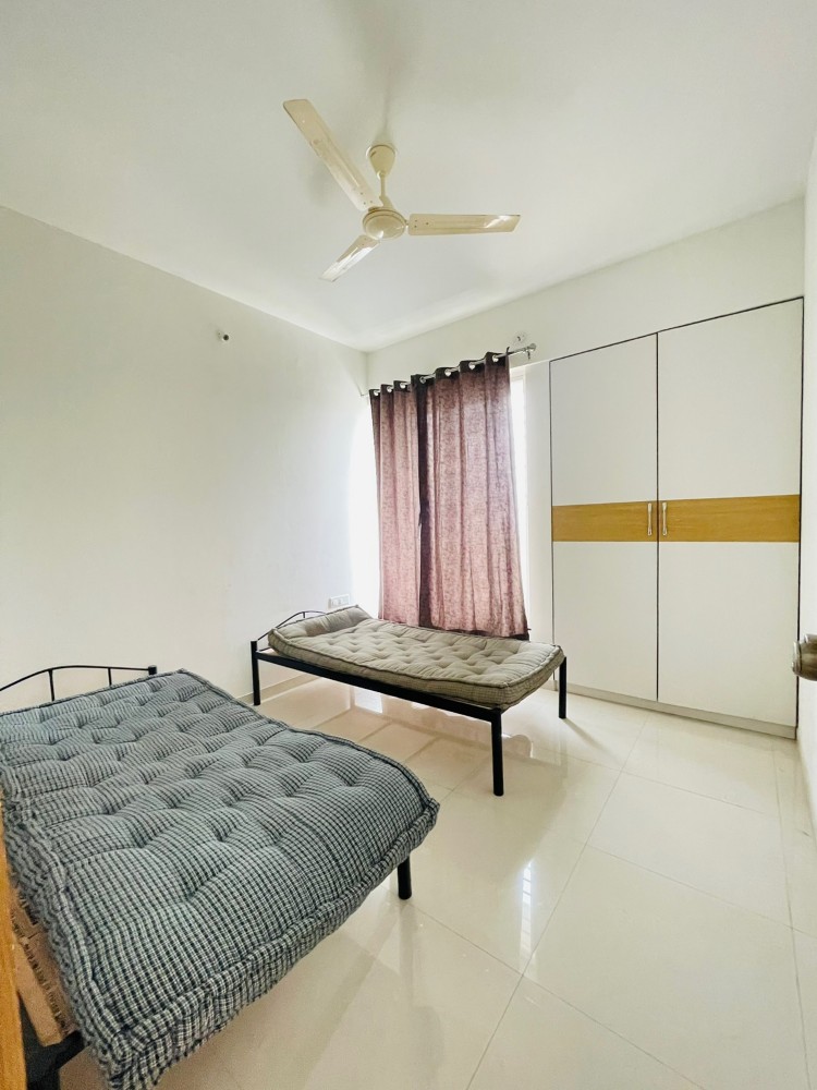 2BHK · Semi Furnished · Apartment