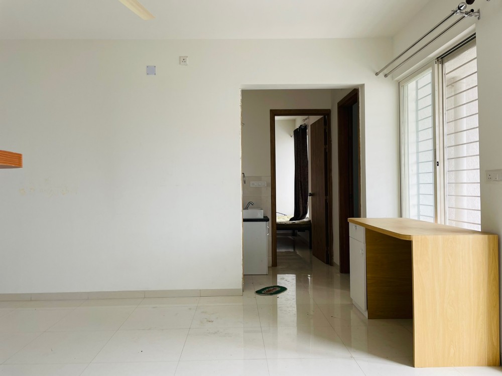 2BHK · Semi Furnished · Apartment