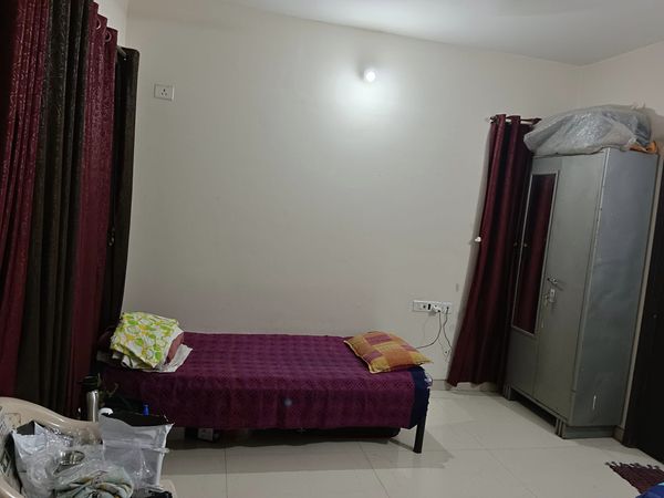 1BHK · Semi Furnished · Apartment