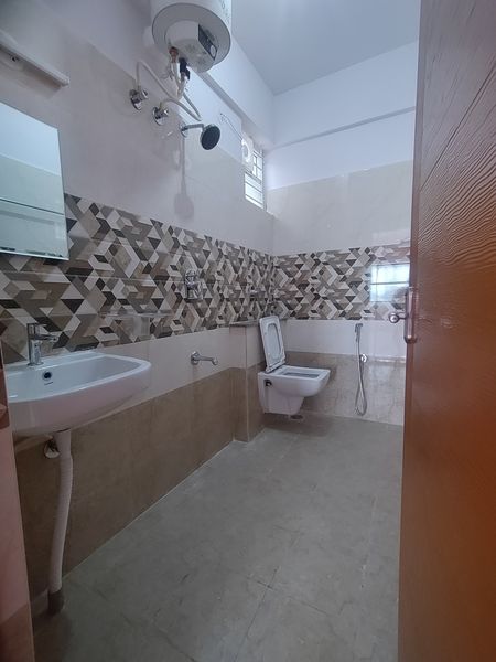 3BHK · Semi Furnished · Apartment