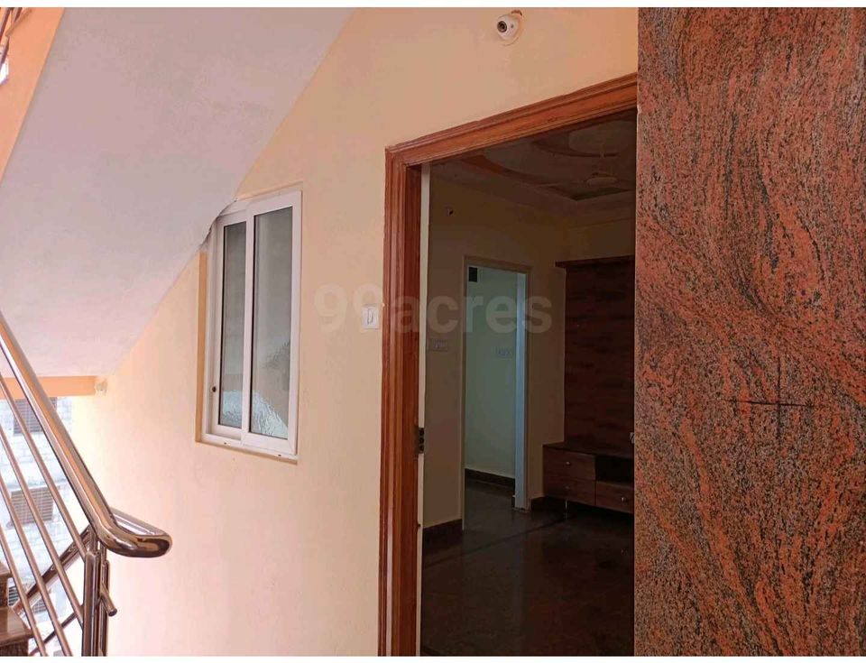 1BHK · Semi Furnished · Apartment