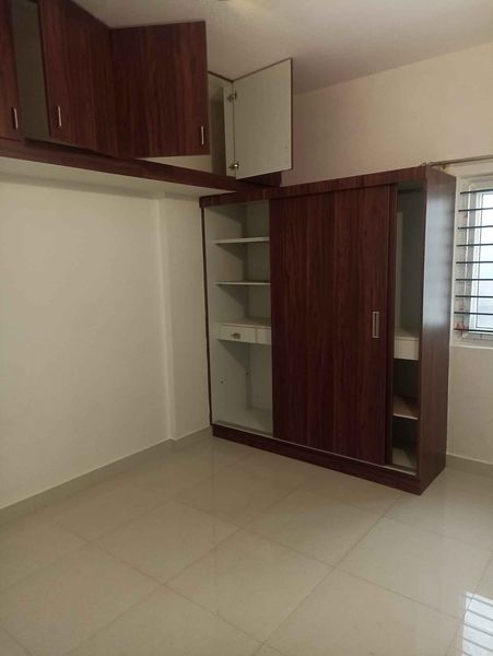1BHK · Semi Furnished · Apartment