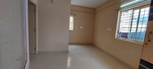 1BHK · Semi Furnished · Apartment