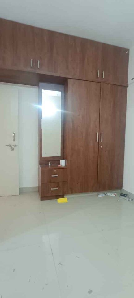 1BHK · Semi Furnished · Apartment