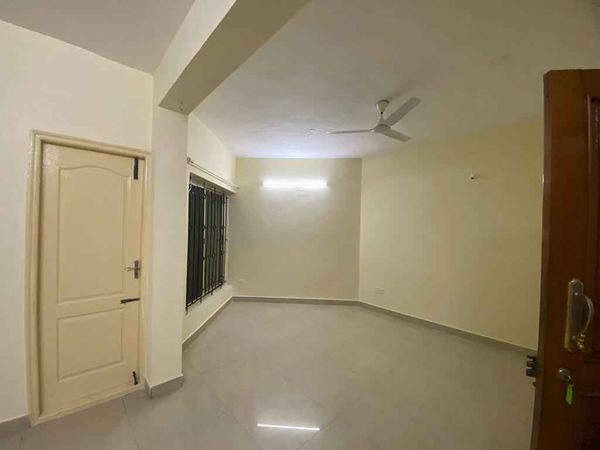 3BHK · Semi Furnished · Apartment