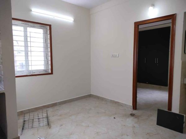 1BHK · Semi Furnished · Apartment