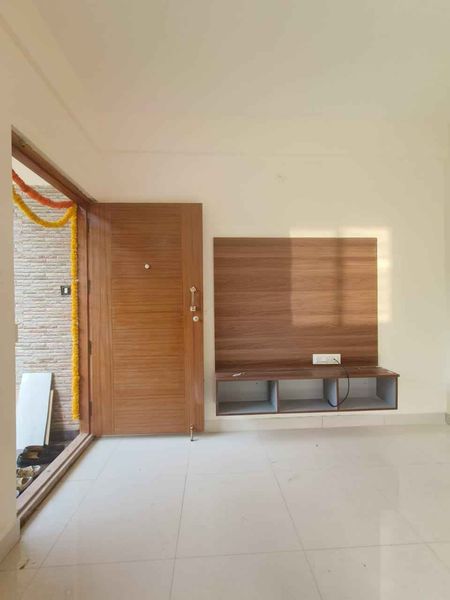 1BHK · Semi Furnished · Apartment