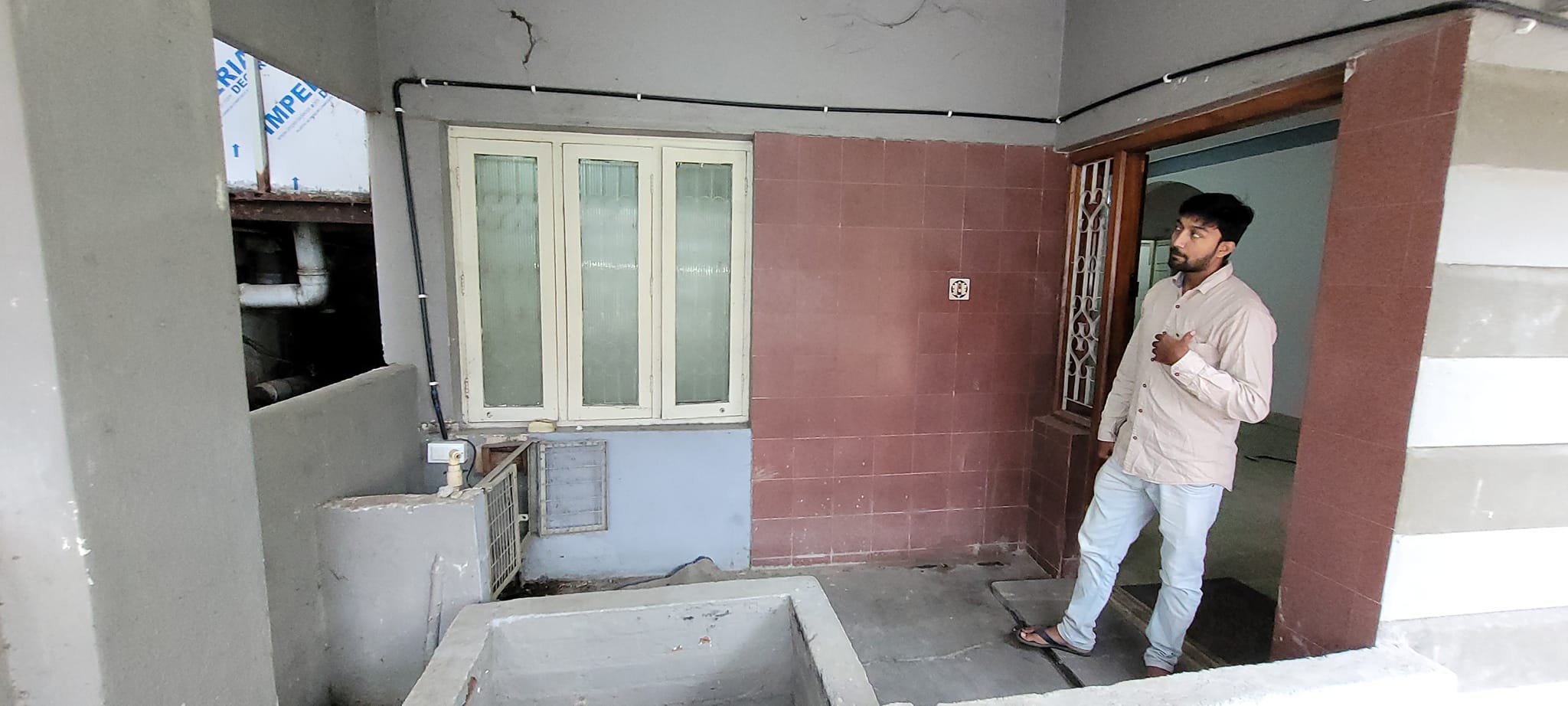 2BHK · Semi Furnished · Apartment