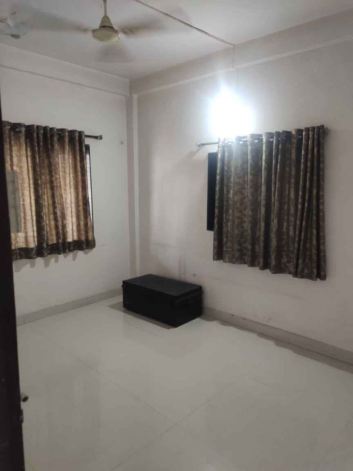 2BHK · Semi Furnished · Apartment