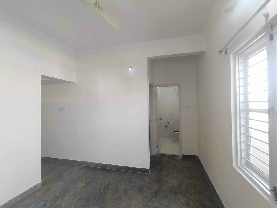 1BHK · Semi Furnished · Apartment