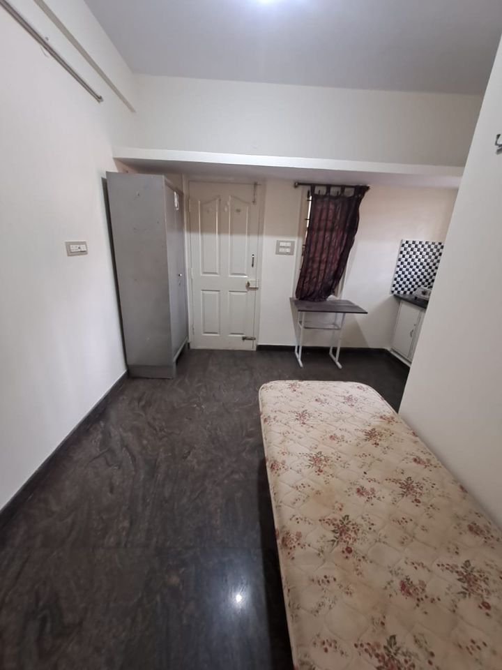 1RK · Semi Furnished · Apartment