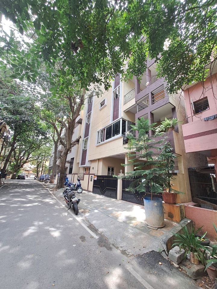 1RK · Semi Furnished · Apartment
