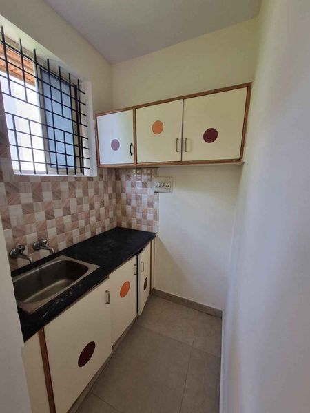 1BHK · Semi Furnished · Apartment