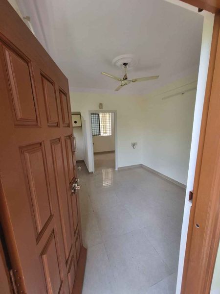 1BHK · Semi Furnished · Apartment