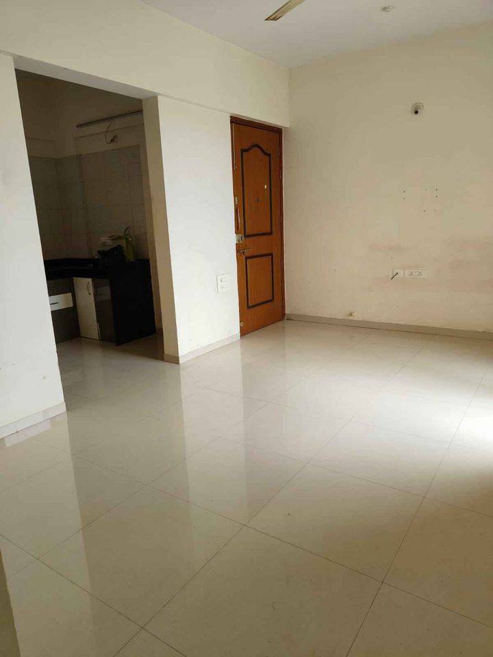 2BHK · Semi Furnished · Apartment