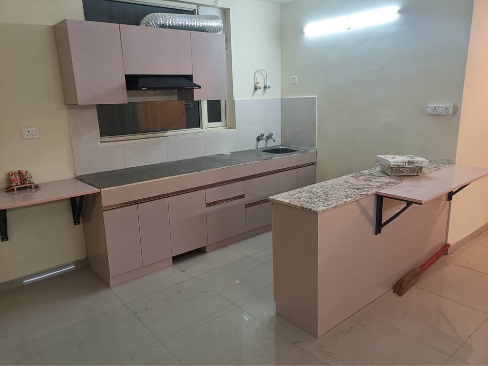 2BHK · Semi Furnished · Apartment