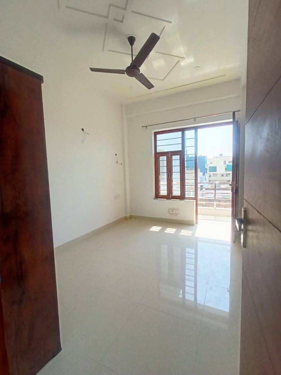 3BHK · Semi Furnished · Apartment