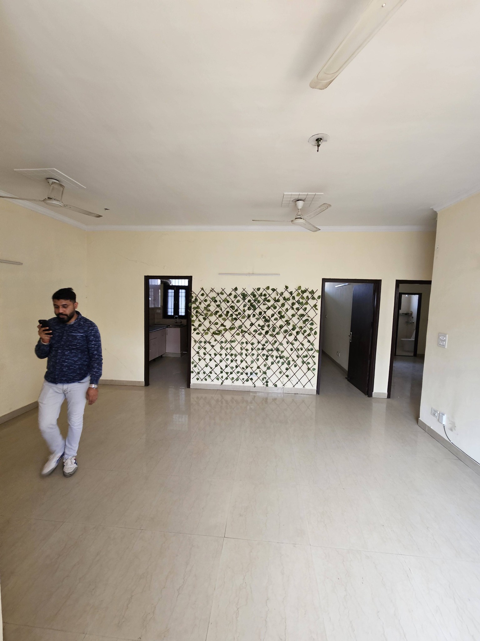 3BHK · Semi Furnished · Apartment
