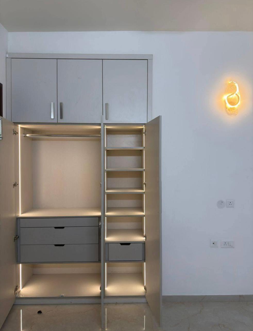 3BHK · Semi Furnished · Apartment