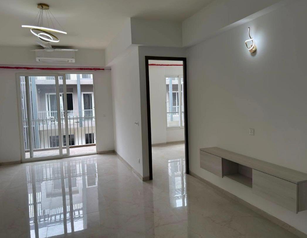 3BHK · Semi Furnished · Apartment