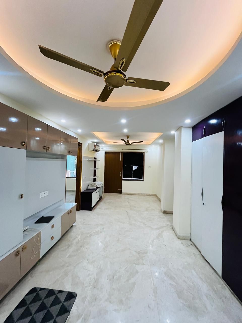 3BHK · Semi Furnished · Apartment
