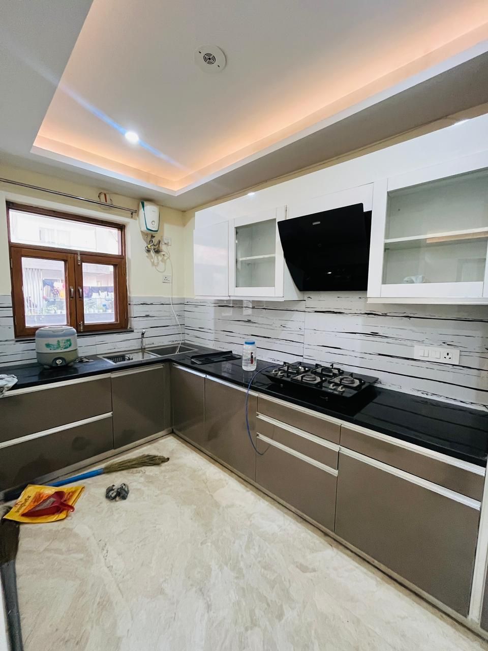 3BHK · Semi Furnished · Apartment