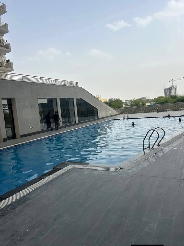 3BHK · Semi Furnished · Apartment