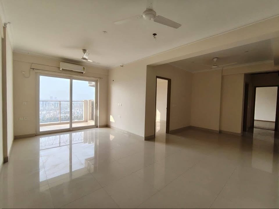 3BHK · Semi Furnished · Apartment