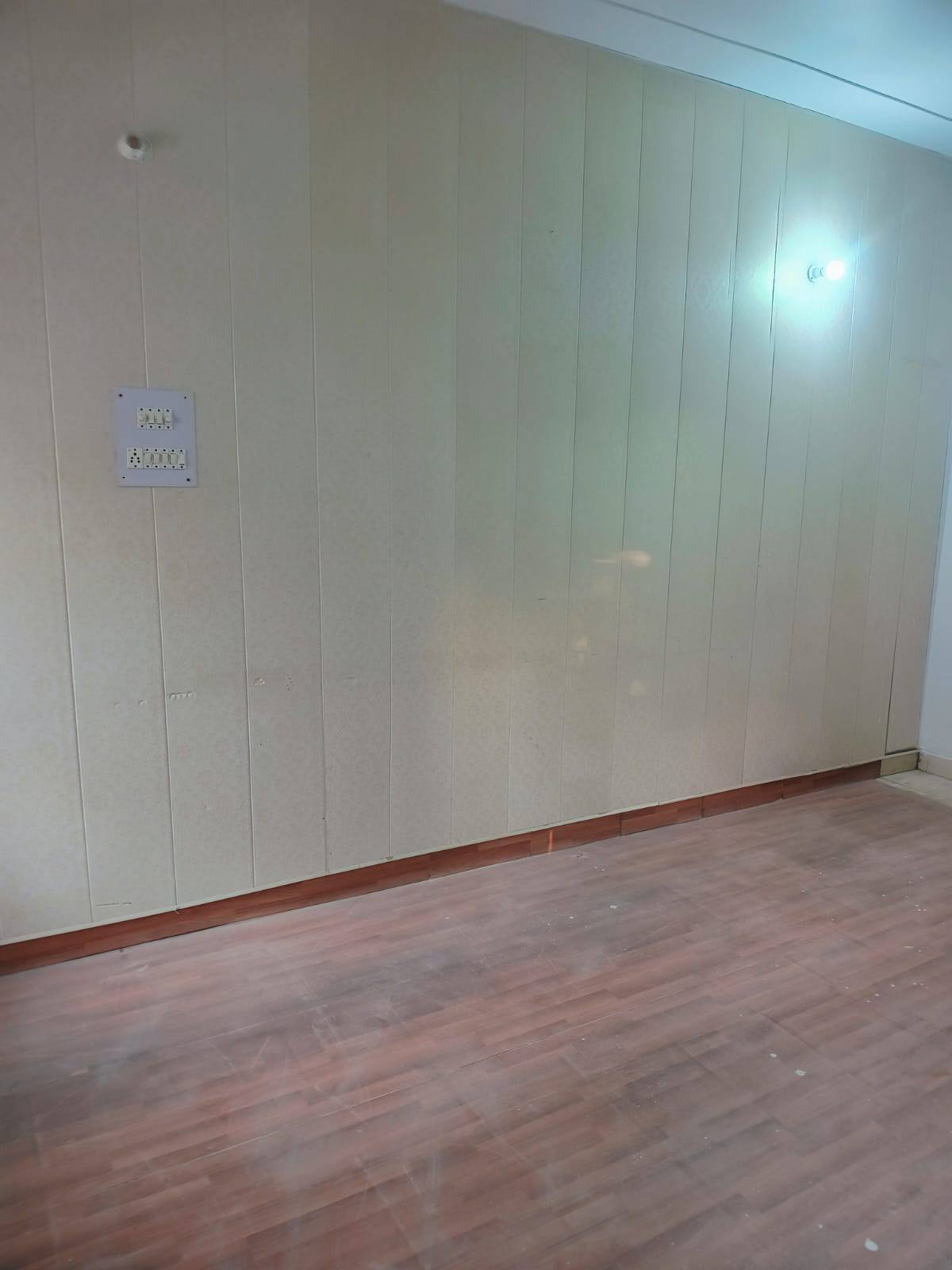 1BHK · Semi Furnished · Apartment