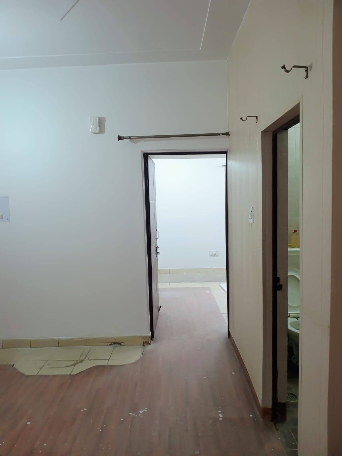 1BHK · Semi Furnished · Apartment