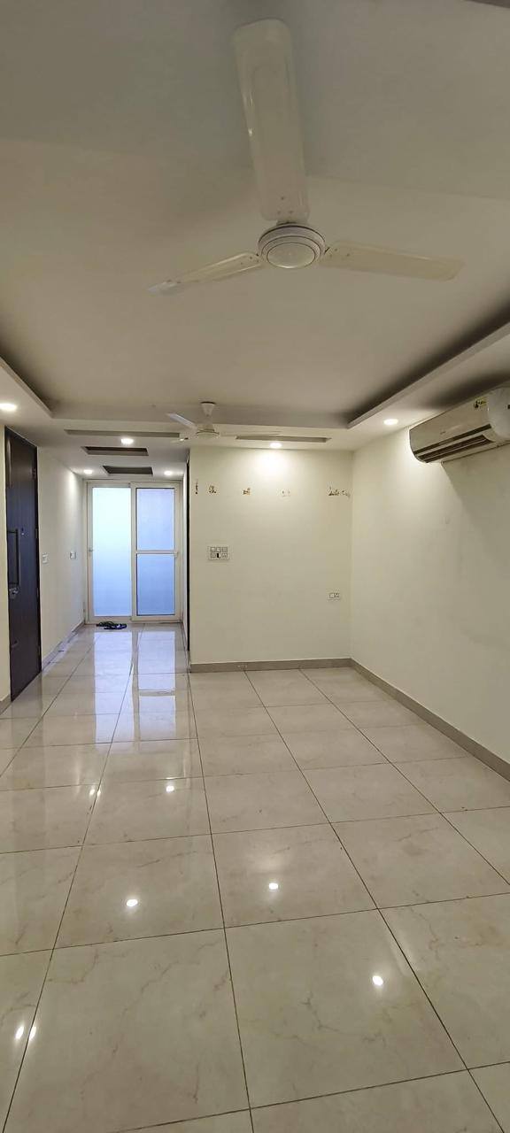 3BHK · Semi Furnished · Apartment