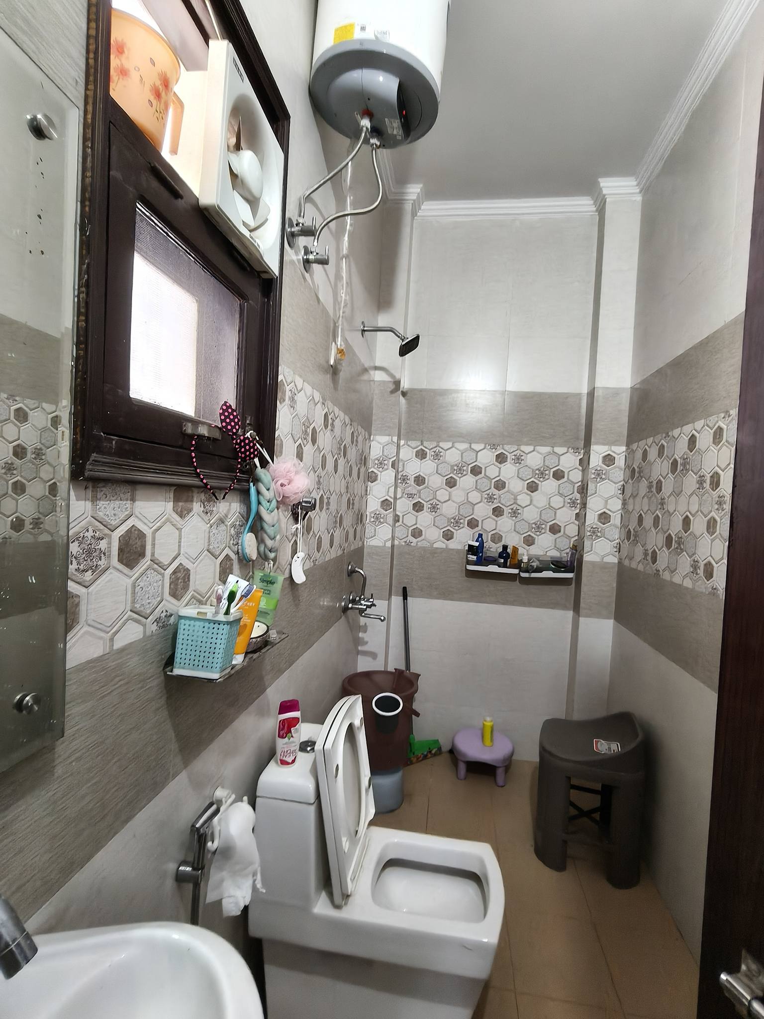 3BHK · Semi Furnished · Apartment