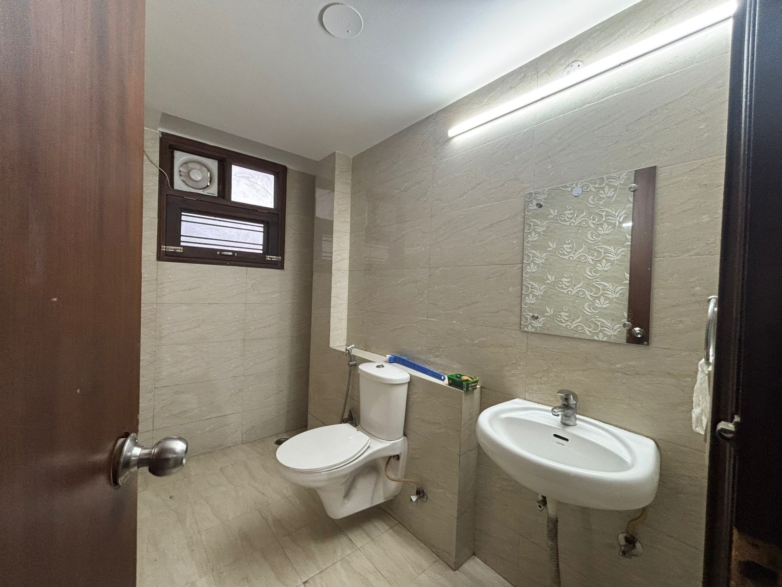 2BHK · Semi Furnished · Apartment