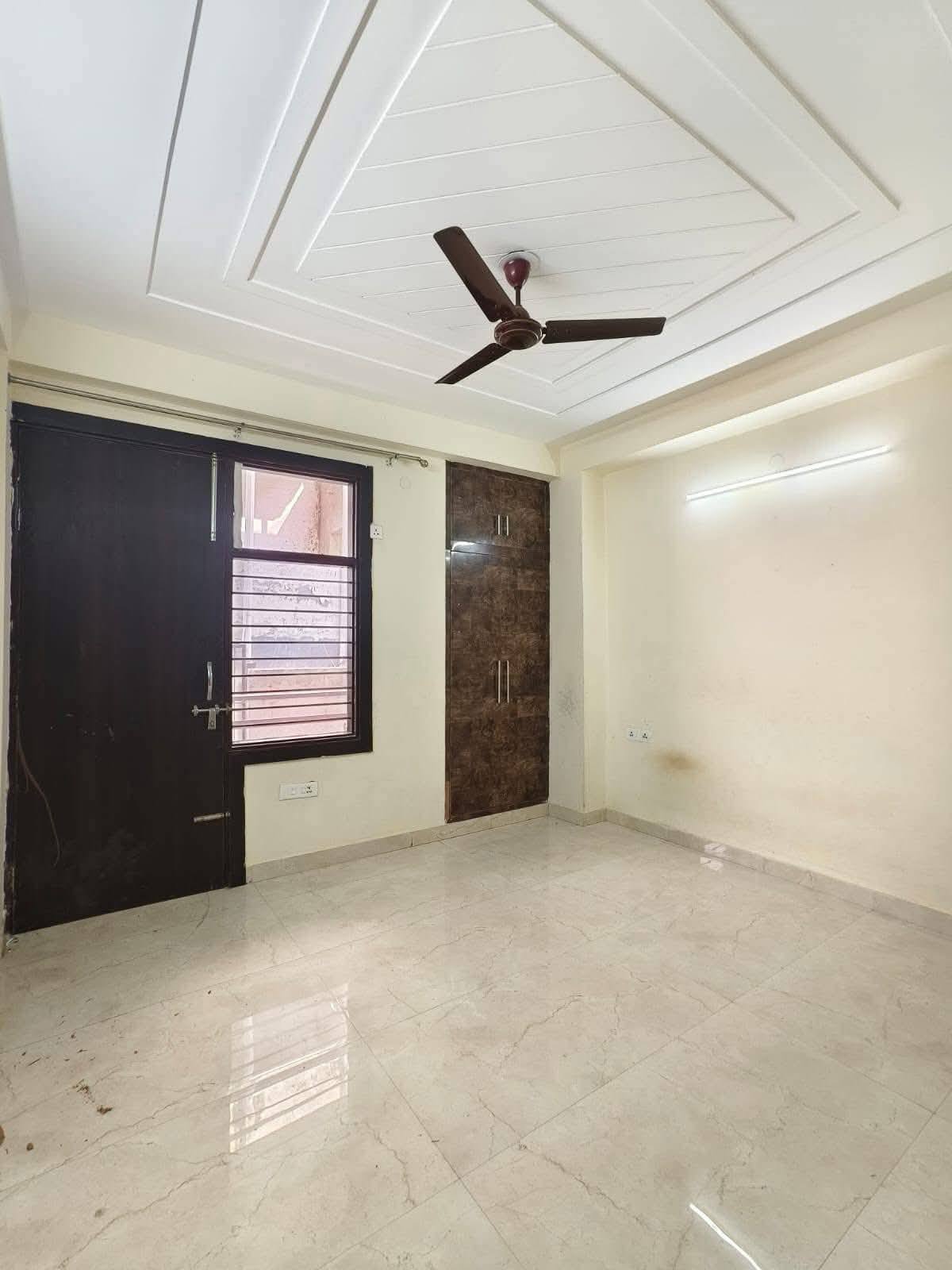 3BHK · Semi Furnished · Apartment
