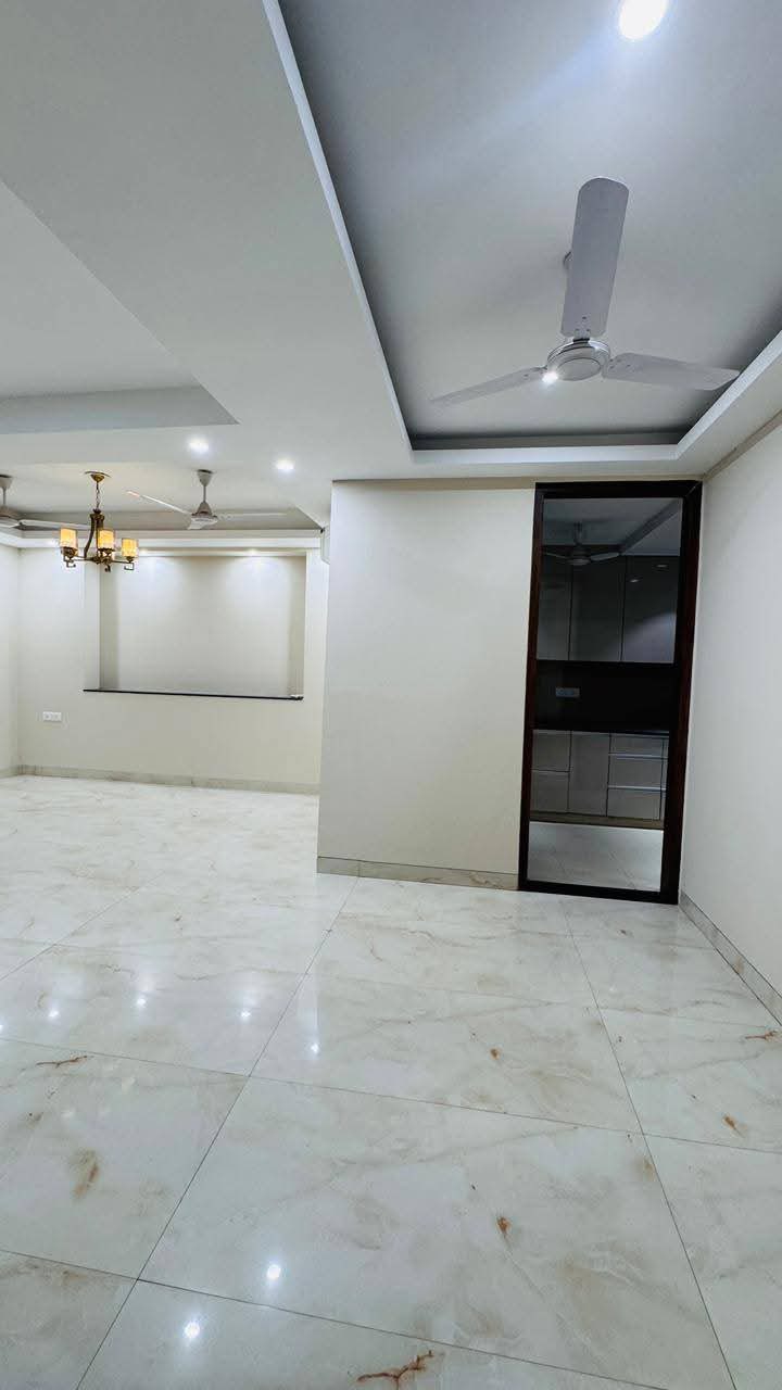 3BHK · Semi Furnished · Apartment