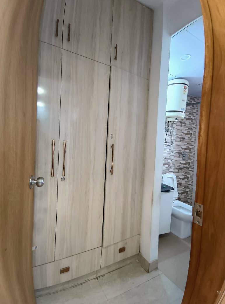 3BHK · Semi Furnished · Apartment
