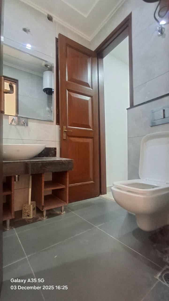 3BHK · Semi Furnished · Apartment