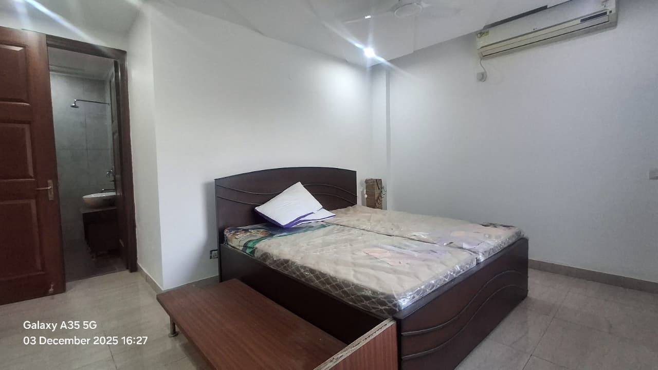 3BHK · Semi Furnished · Apartment