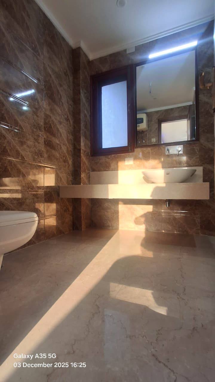 3BHK · Semi Furnished · Apartment