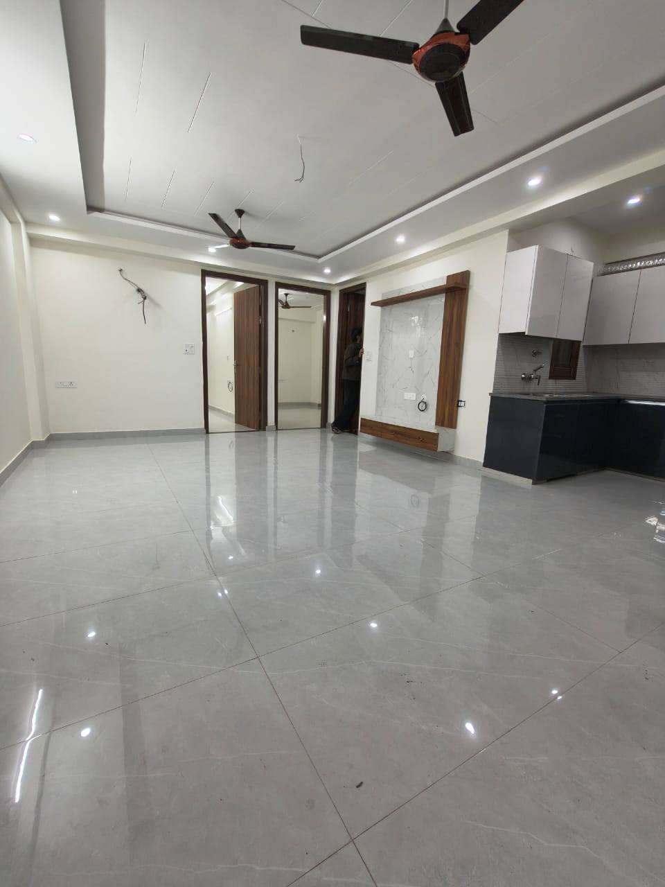 3BHK · Semi Furnished · Apartment
